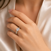 Silver Diamond-Style Engagement Ring for Women | Elegant Crystal Ring