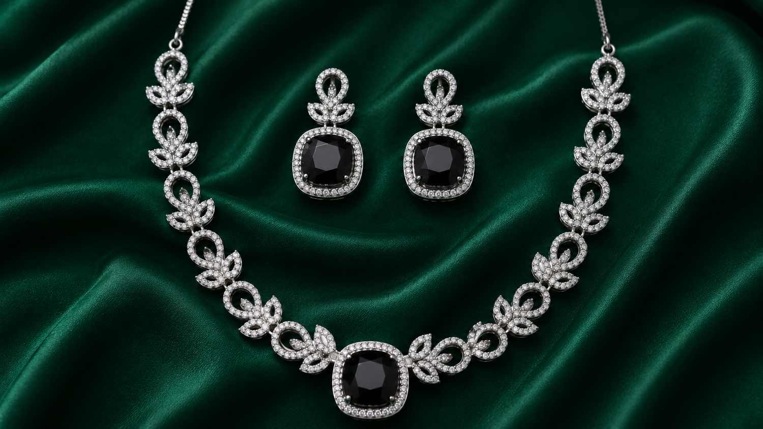Gold necklace design for women - Tehreer Jewels banner