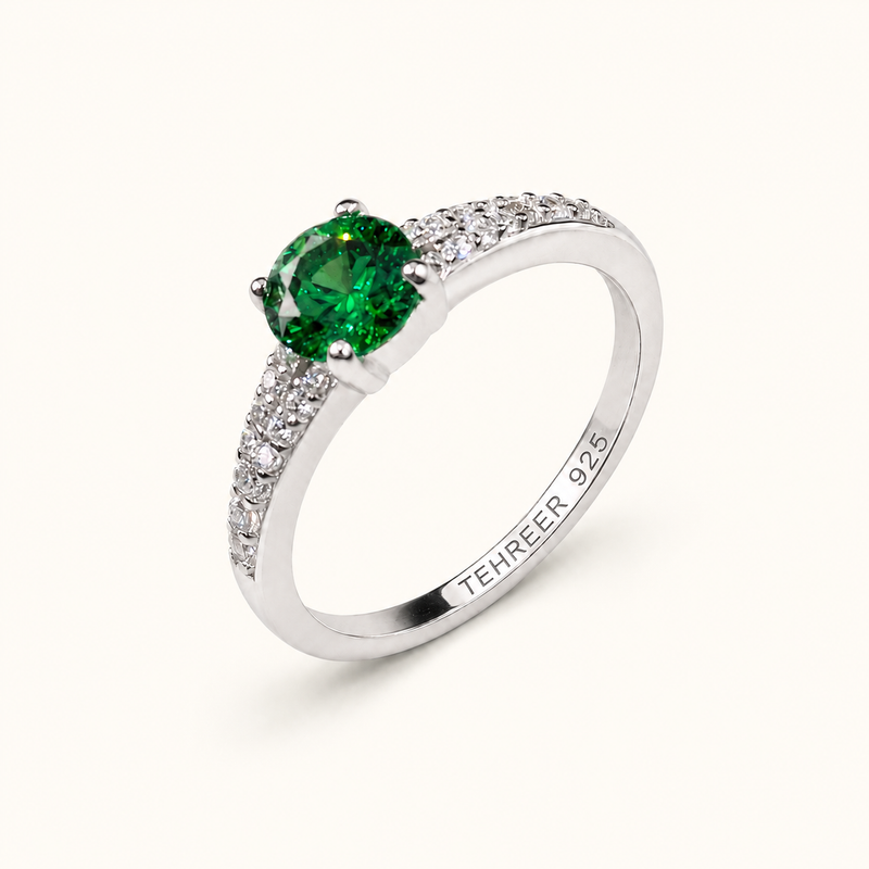 Tehreer Jewels Emerald Green Round Stone - 925 Silver Sterling Ring